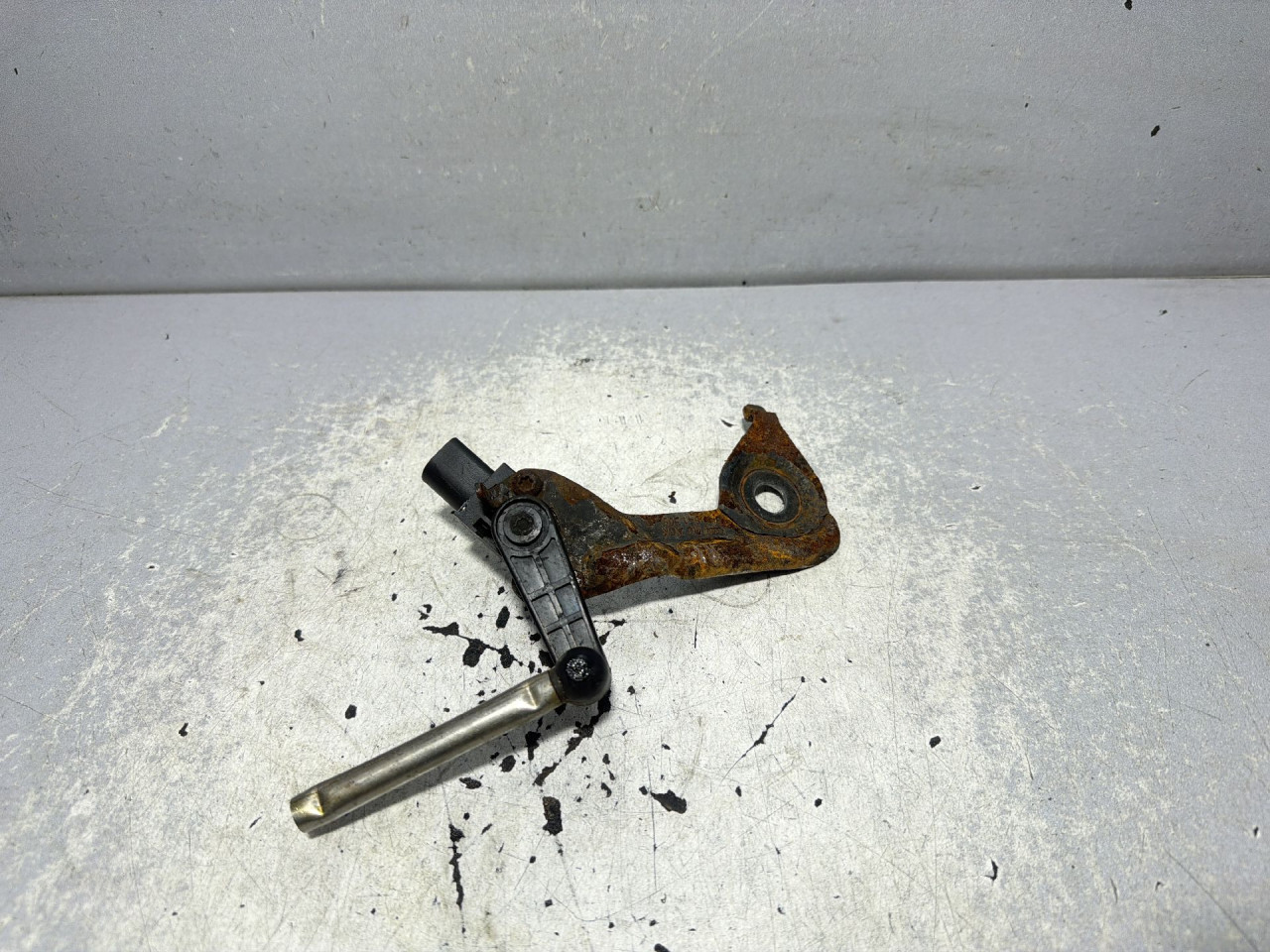 SENZOR NIVELACIJE FAROVA AUDI A4 (B8) > 12-15 1T0907503A