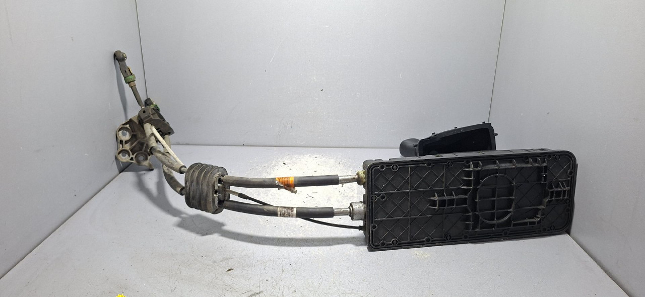 DIJELOVI SALTEBLA PEUGEOT 308 > 17-21 1.5 9825223280