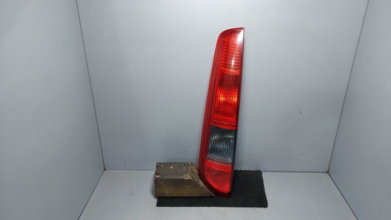 STOP SVJETLO FORD FOCUS > 05-07 4M5113405F