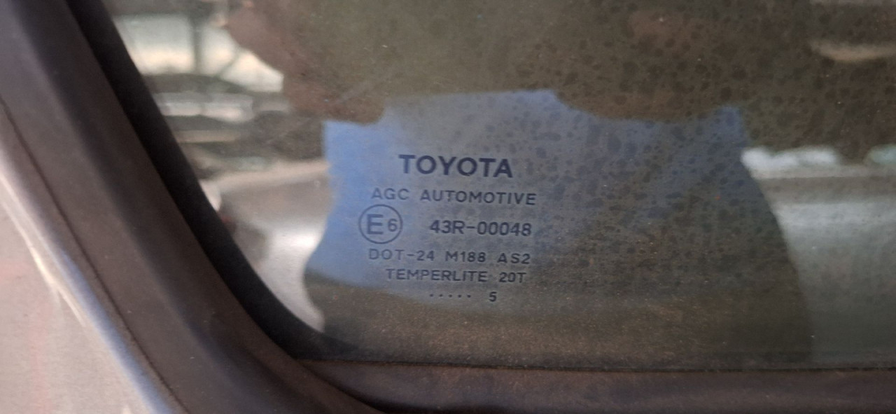 DIJELOVI STAKLO TOYOTA YARIS > 14-16 1.3