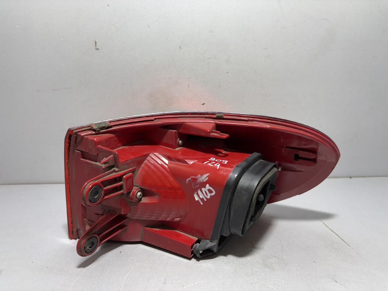 DIJELOVI STOP SVJETLO NISSAN NAVARA NP300 > 15-
