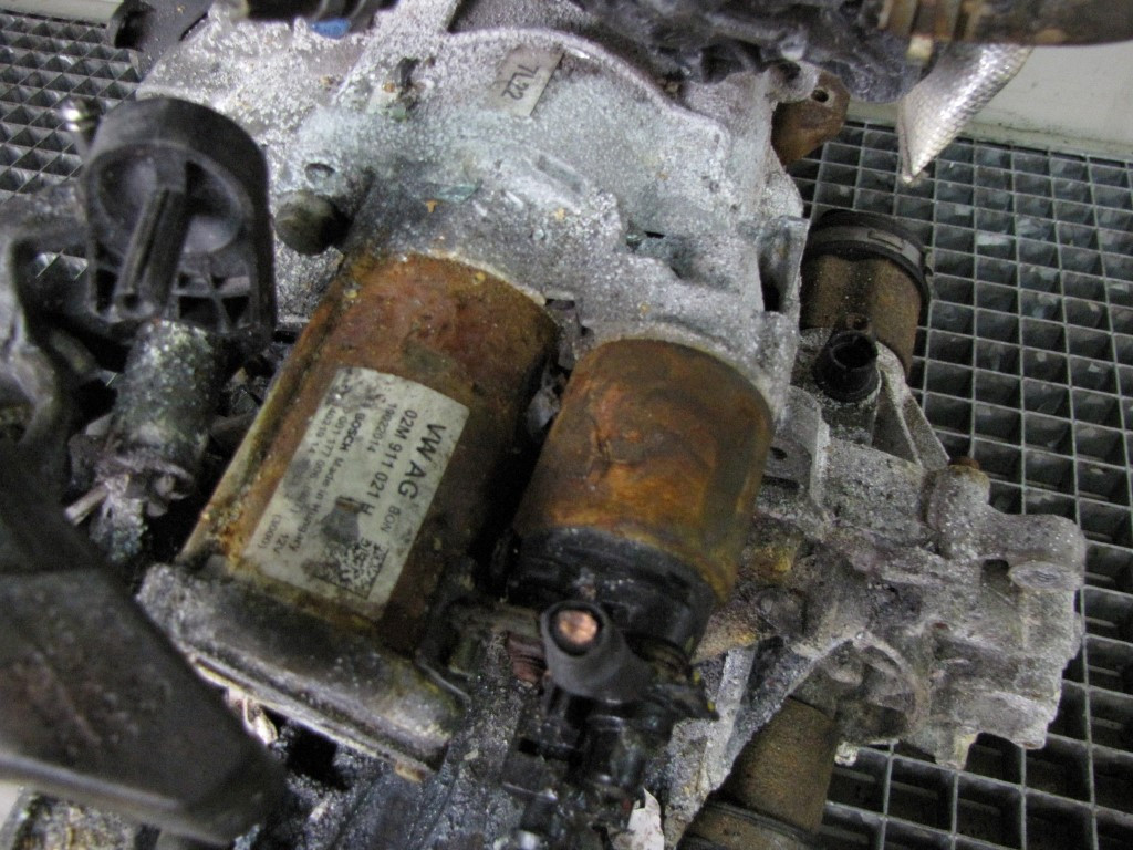 DIJELOVI ALNASER VW UP > 12-16 CHYB 02M911021H