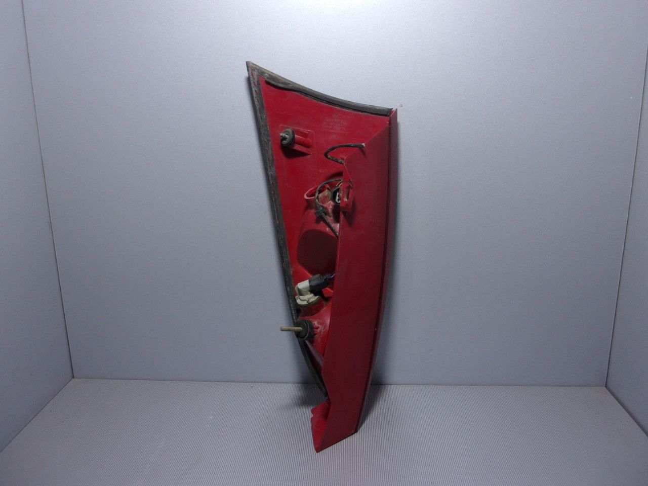 DIJELOVI STOP SVJETLO FORD FOCUS > 01-05 FD424016