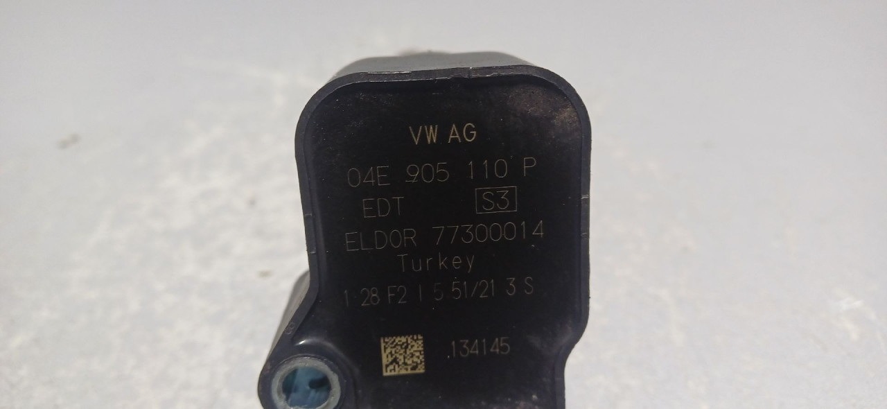 DIJELOVI BOMBINA AUDI A3 (8Y) > 20 -  04E905110P