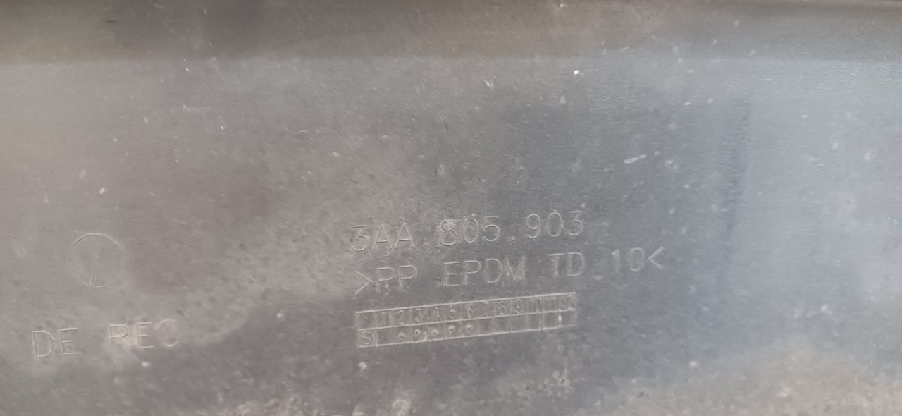 PLASTIKA BRANIKA VW PASSAT B7 > 10-14 3AA805903