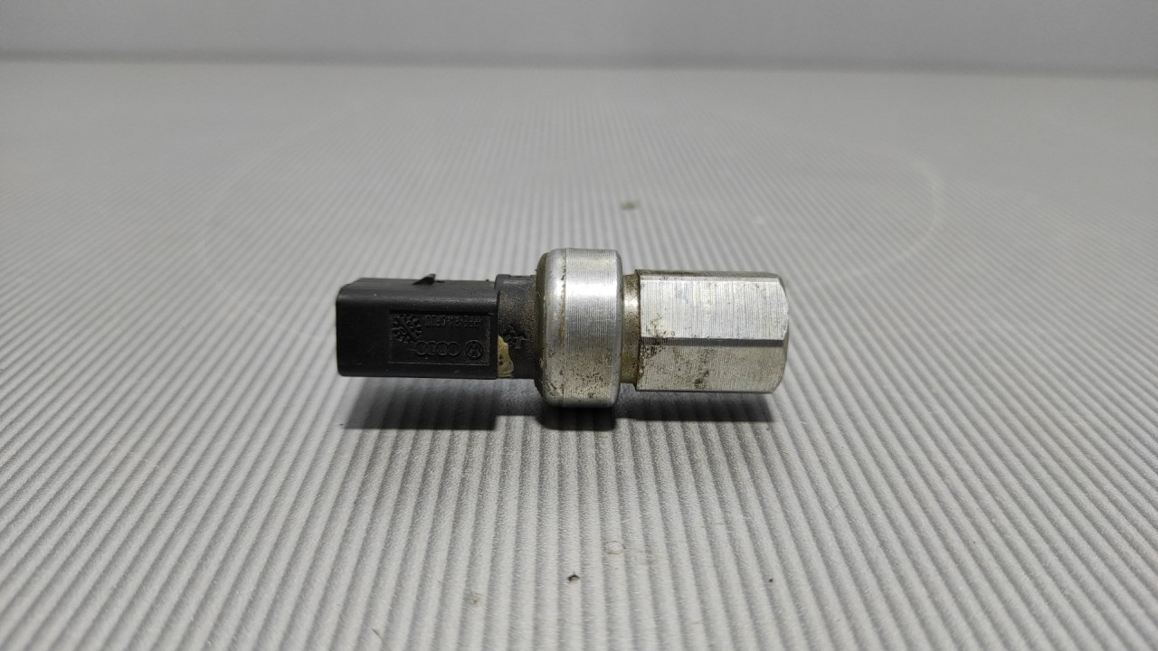 DIJELOVI SENZOR PRITISKA VW GOLF 4 > 97-03 1J0959126