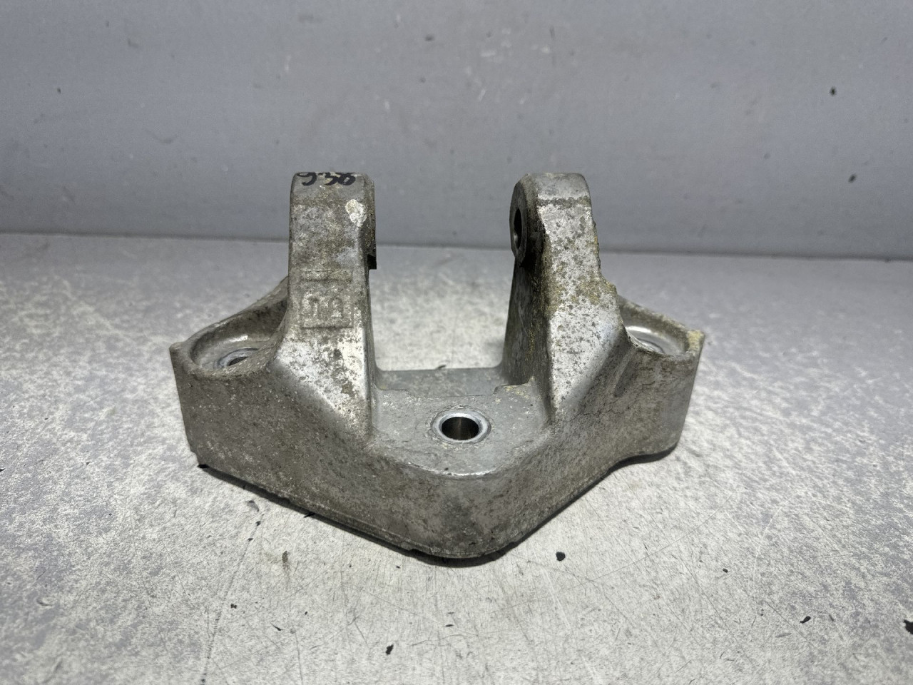 DIJELOVI NOSAC NISSAN QASHQAI > 14-17 038172