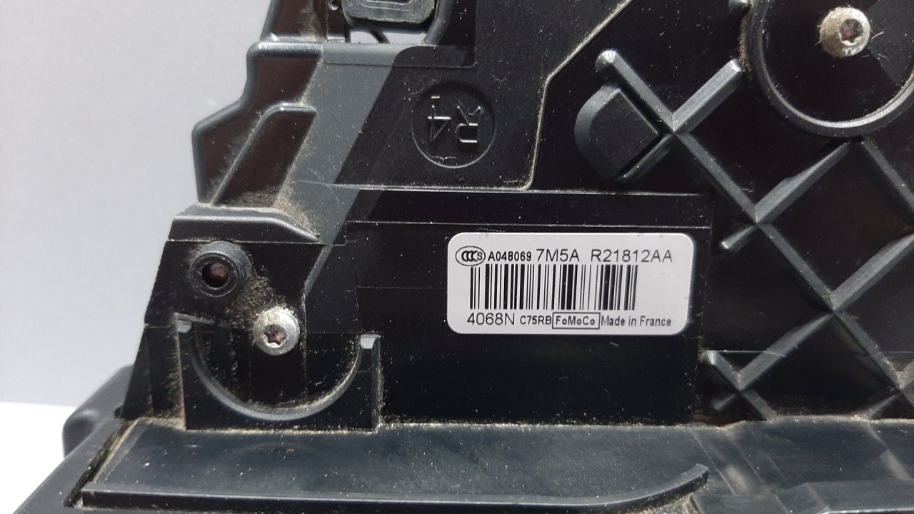 BRAVA VRATA FORD FOCUS > 07-11 7M5AR21812AA