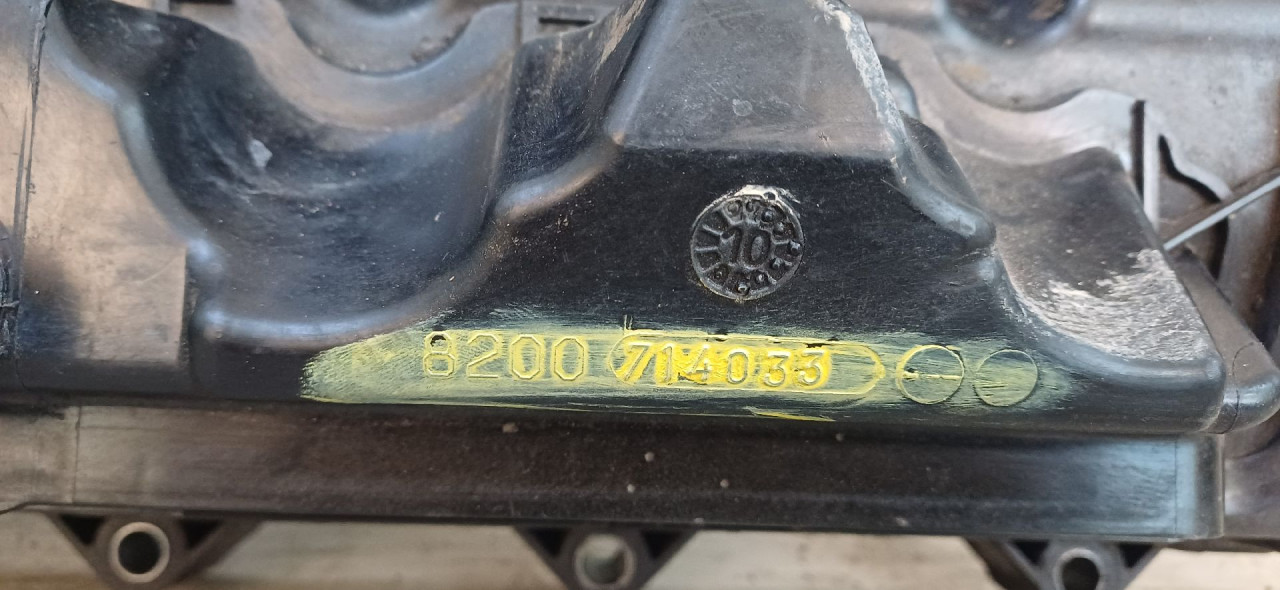 DIJELOVI DEKLO RENAULT MASTER > 04-09 8200714033