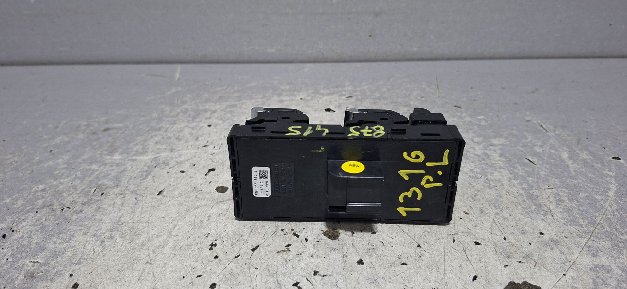 DIJELOVI PREKIDACI PROZORA AUDI A4 (B9) > 15-18 2.0 4M0959851B