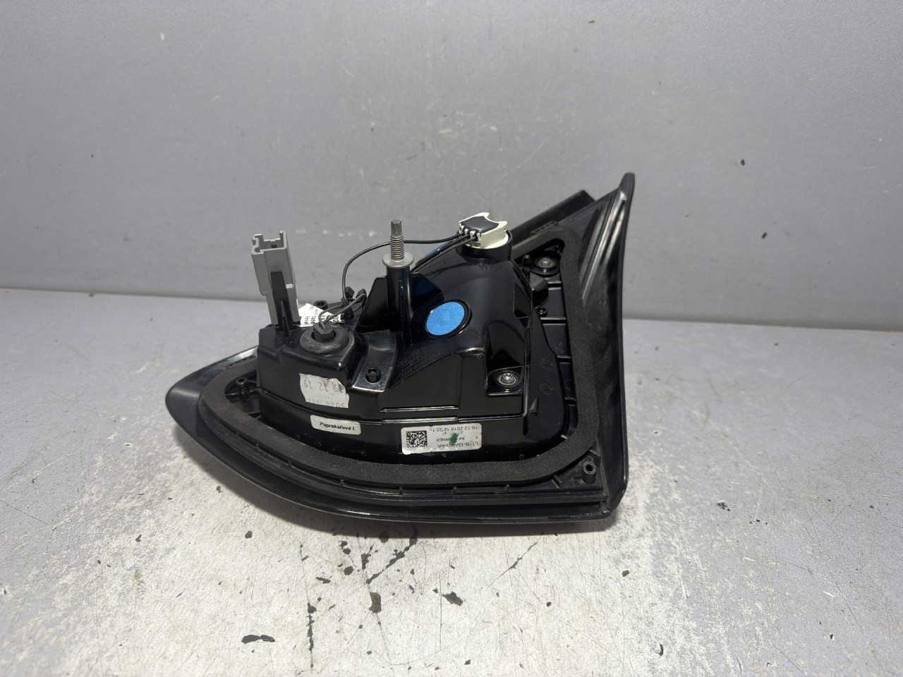 DIJELOVI STOP SVJETLO FORD PUMA > 21- L1TB13A603AA