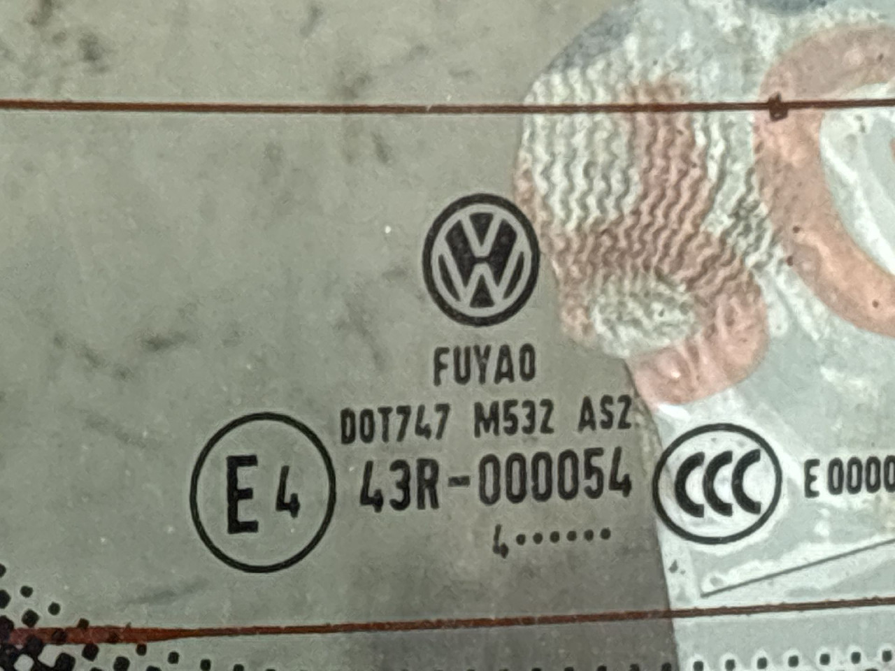 DIJELOVI SAJBA VW POLO > 21- 2G6845051AKNVB