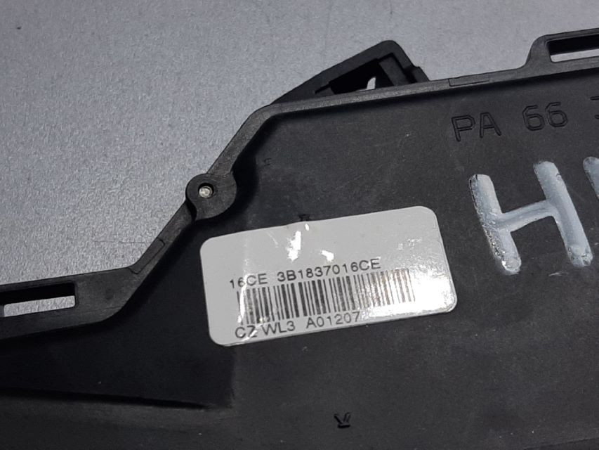 BRAVA VRATA SKODA FABIA > 07-10 3B1837016CE