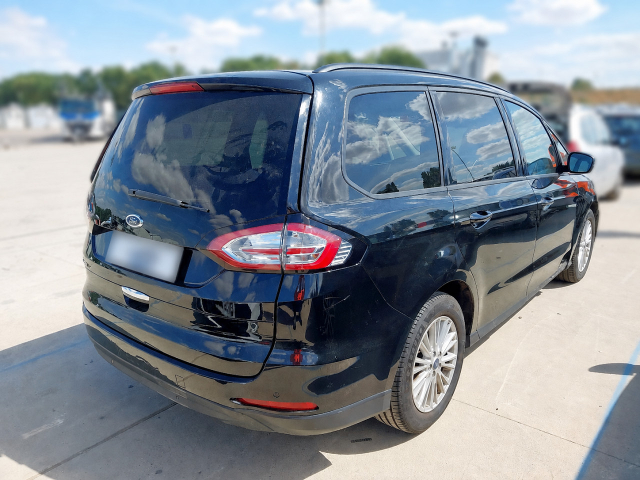 DIJELOVI FORD GALAXY 2018. 2.0 DIZEL 110KW MJENJAC MOTOR YMCB