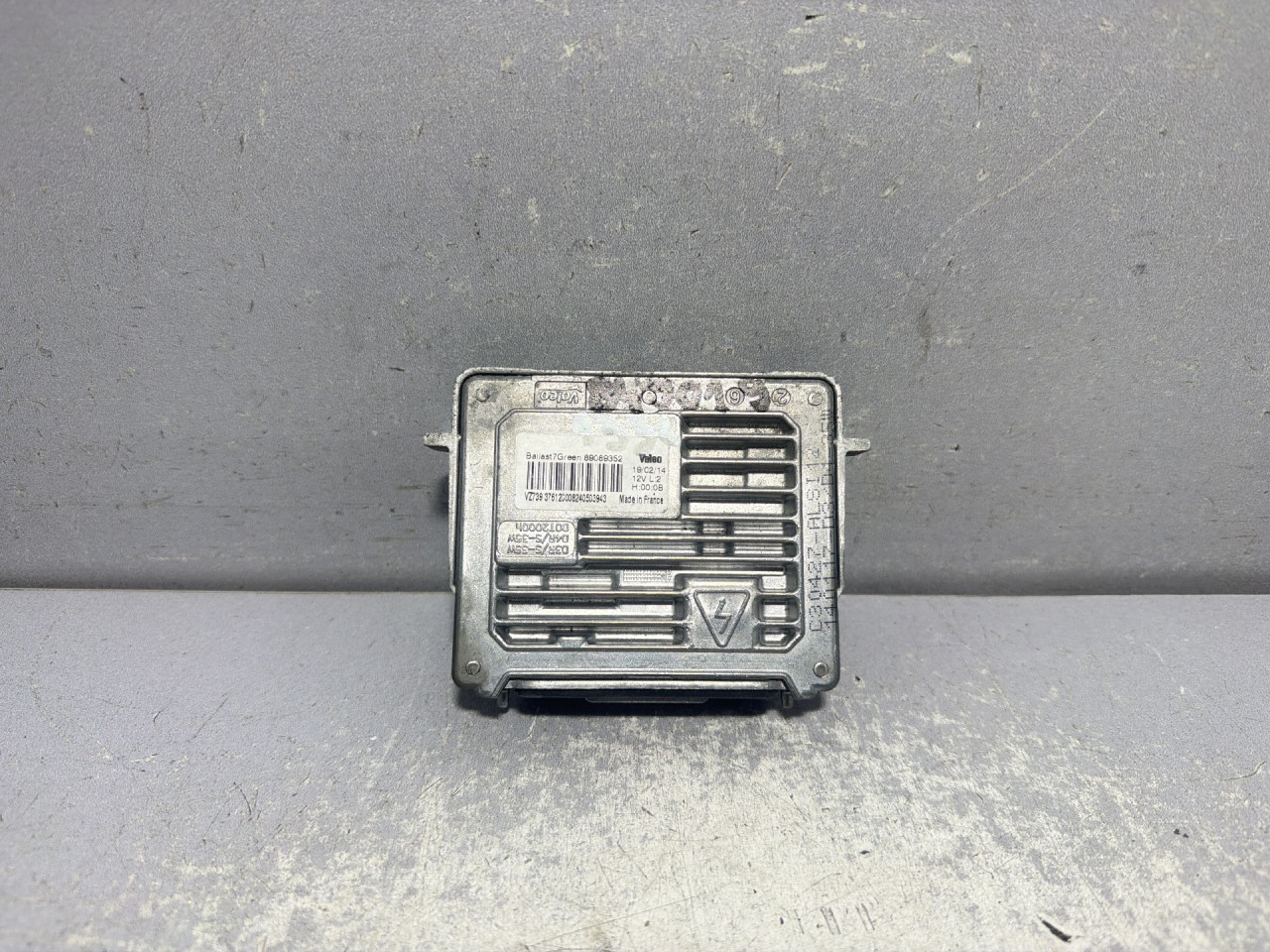 DIJELOVI BALAST FARA FORD KUGA > 13-16 2.0 89089352