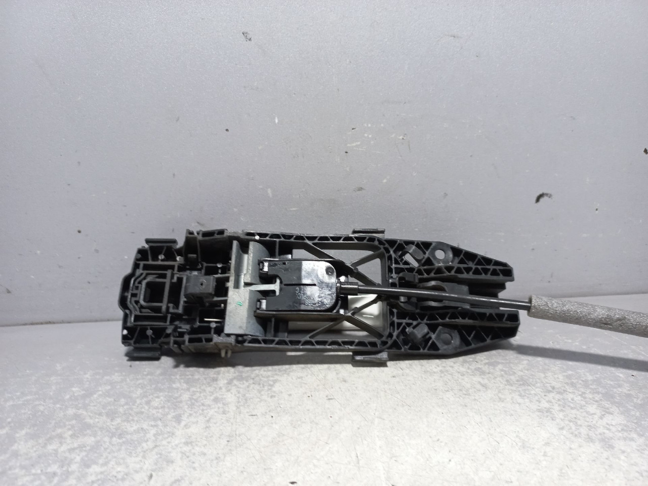 DIJELOVI RUCKA VRATA VW GOLF 7 > 12-16 5N0839885H