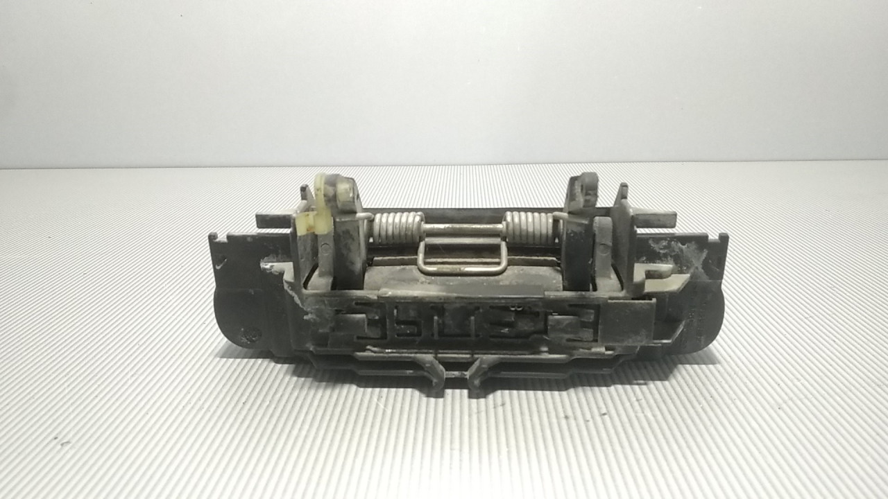 RUCKA VRATA AUDI A4 (B7) > 04-07 4B0839885