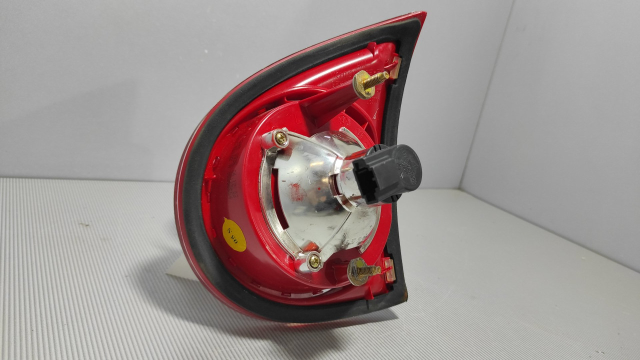 DIJELOVI STOP SVJETLO VW GOLF 5 > 03-08 1K6945093E