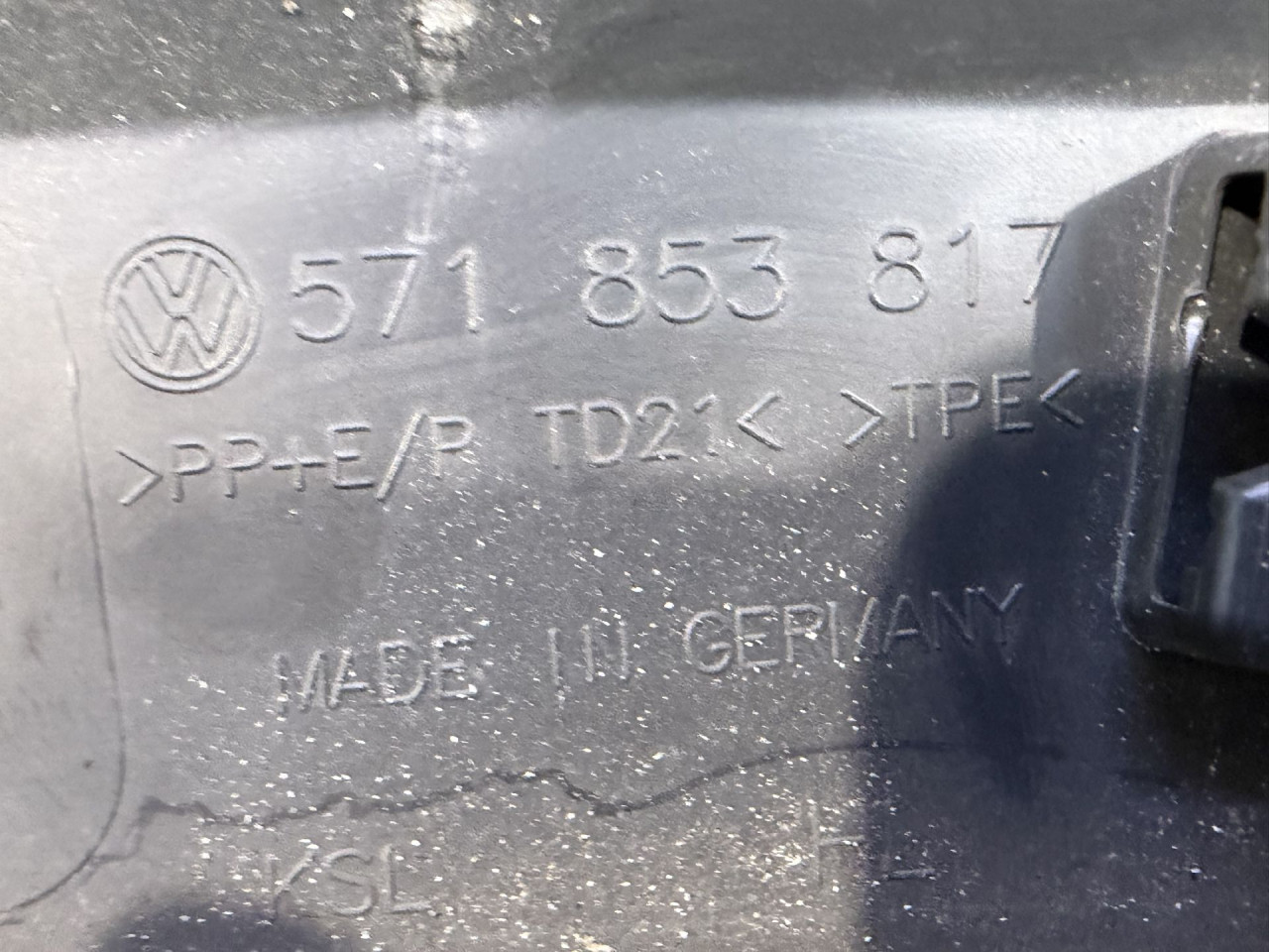 DIJELOVI RUB BLATOBRANA VW TIGUAN > 20- 2.0 571853817