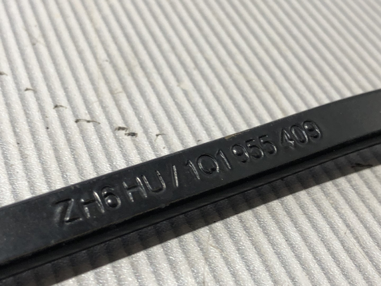 DIJELOVI BRISAC VW GOLF 4 > 97-03 1Q1955409