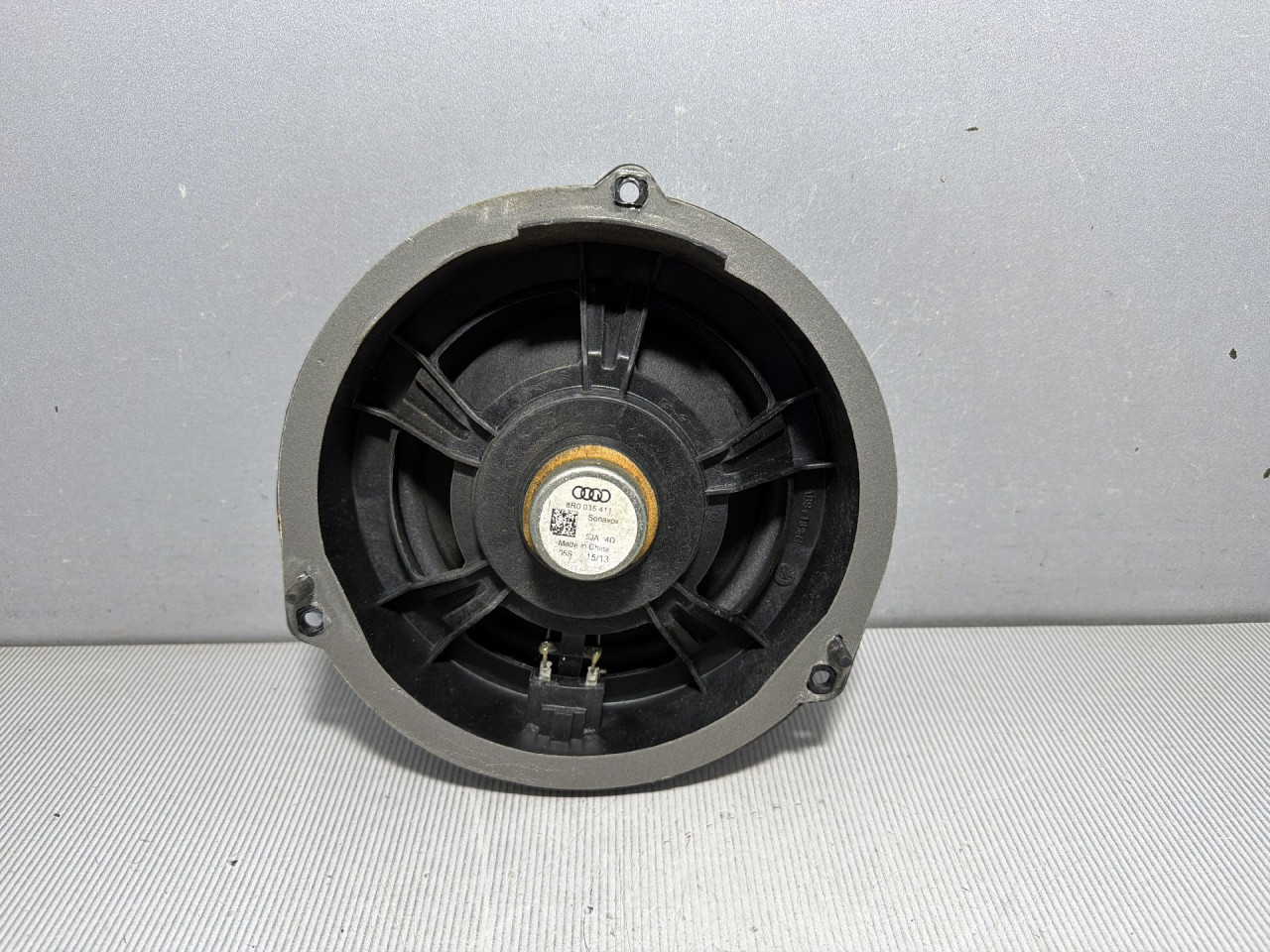 DIJELOVI ZVUCNIK AUDI Q3 > 11-15 2.0 8R0035411