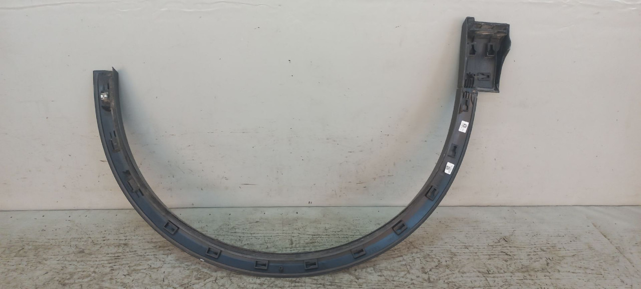 DIJELOVI RUB BLATOBRANA AUDI Q8 > 18- 4M8853025E