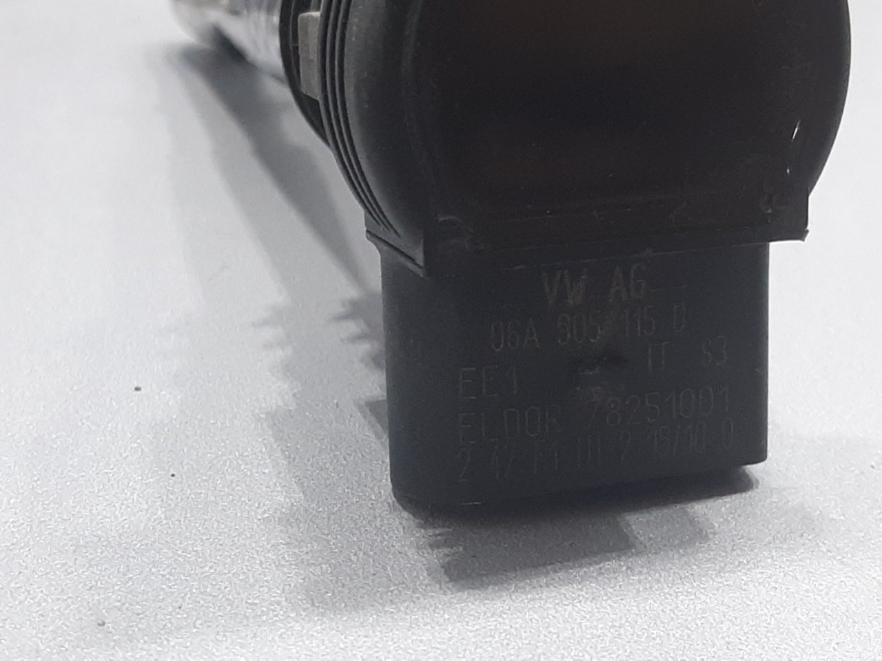 DIJELOVI BOMBINA VW PASSAT B5 > 00-05 06A905115D