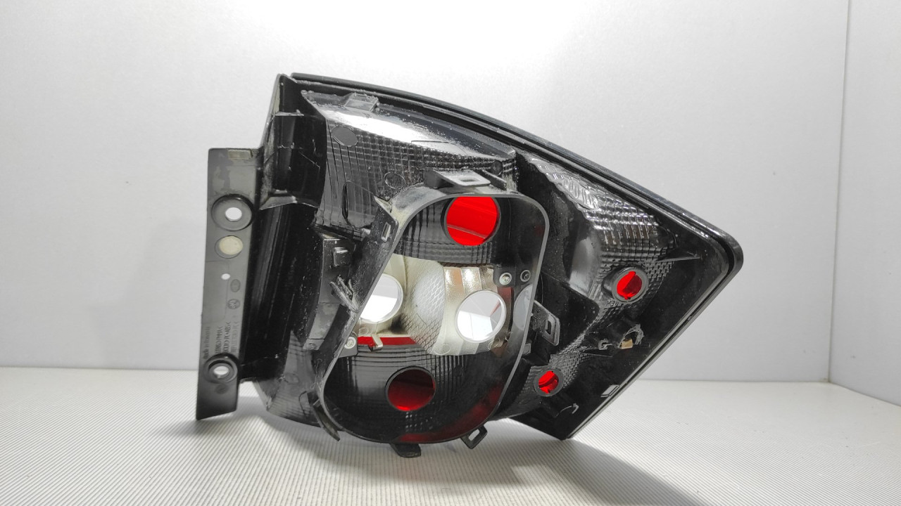 DIJELOVI STOP SVJETLO SKODA FABIA > 14- 6V6945095