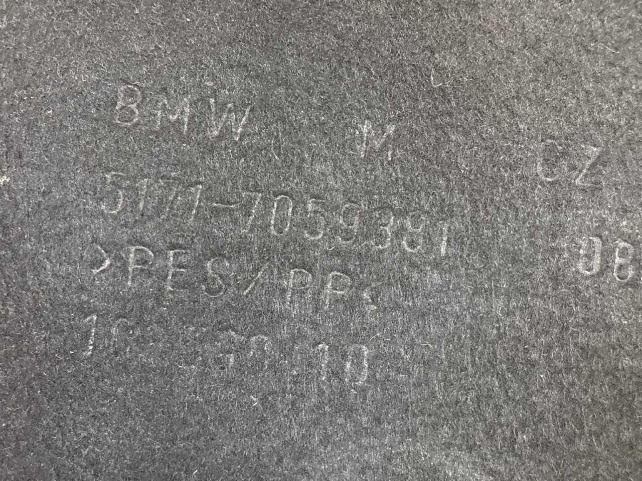 UNUTRASNJI BLATOBRAN BMW SERIJA 3 (E90/E91) > 09-11 705