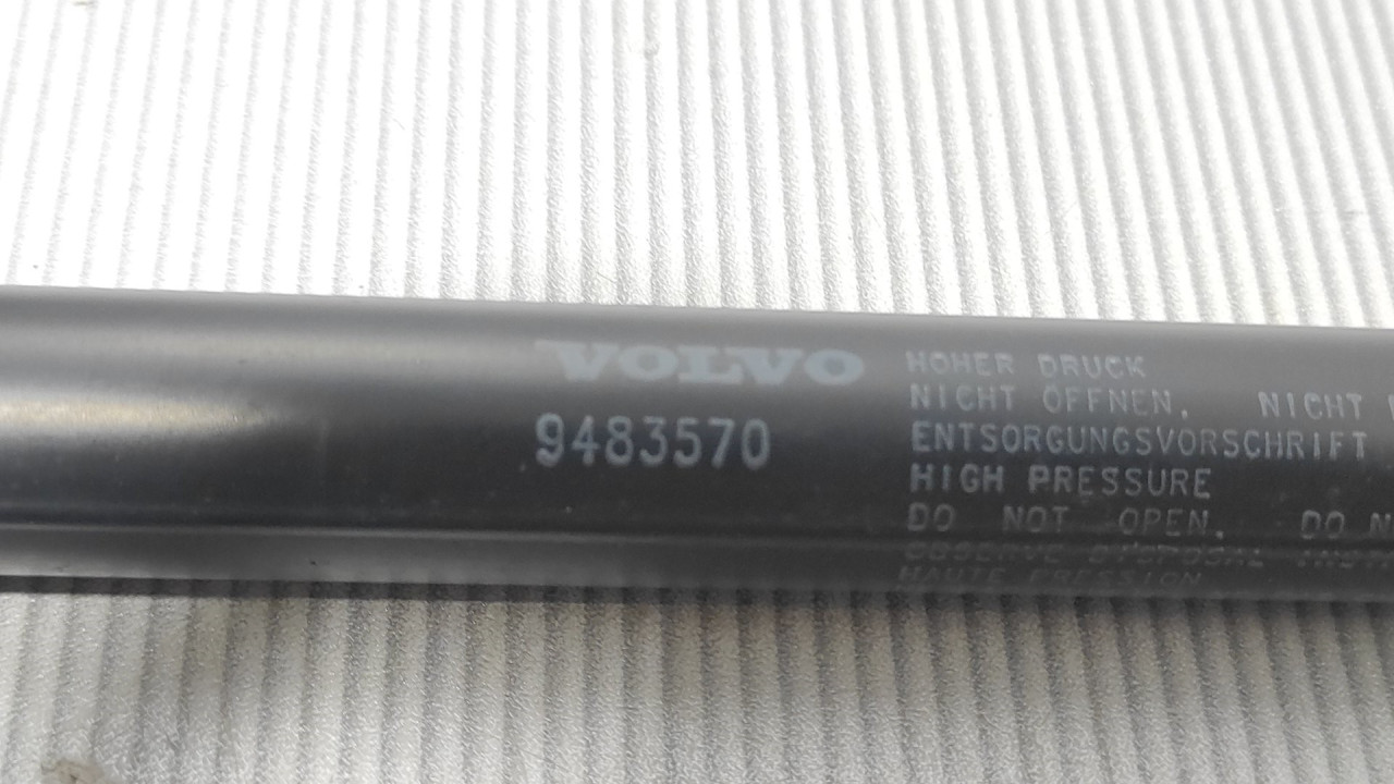AMORTIZER HAUBE VOLVO S40/V50 > 04-07 9483570