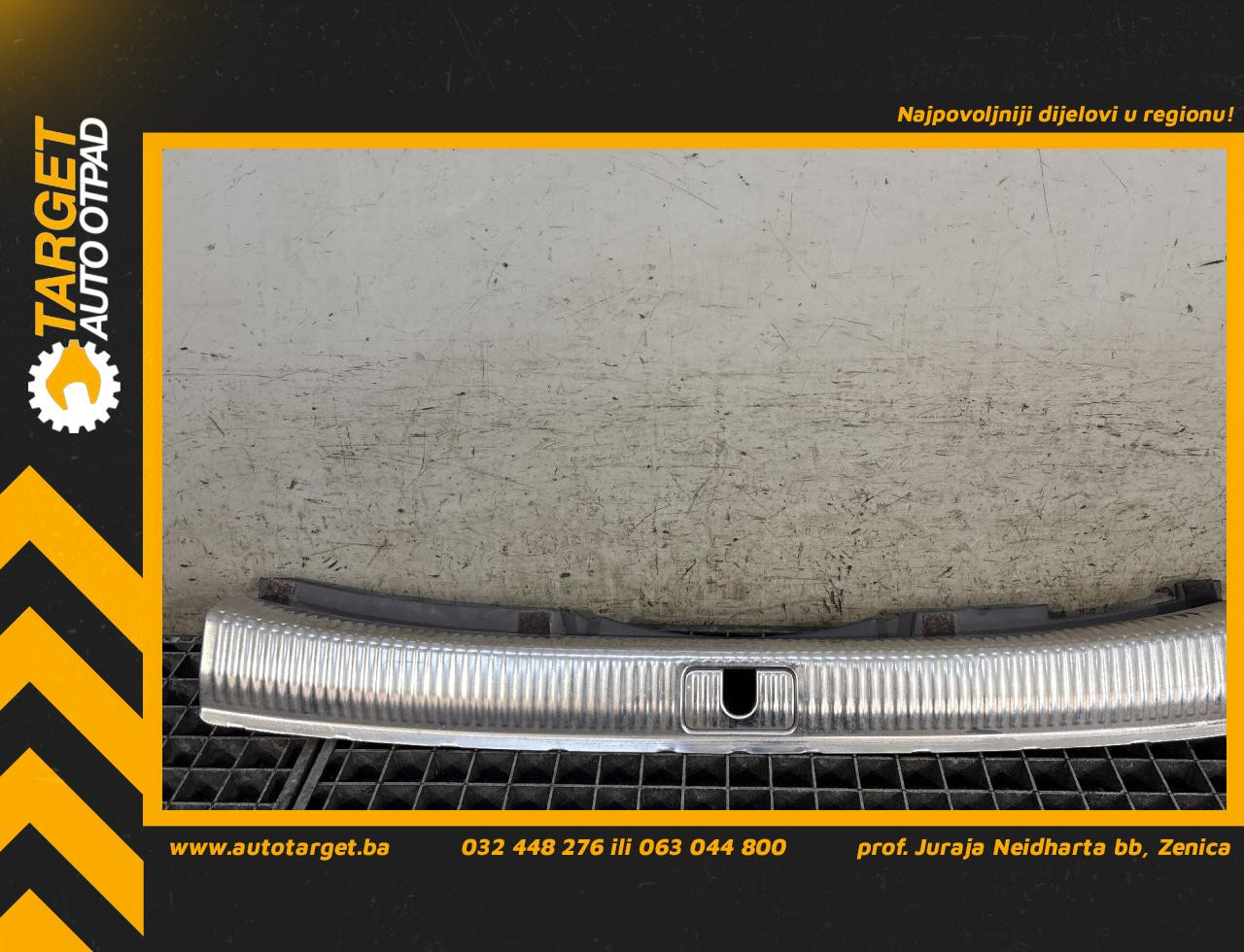 DIJELOVI PLASTIKA AUDI A4 (B9) > 19- 8W9864513