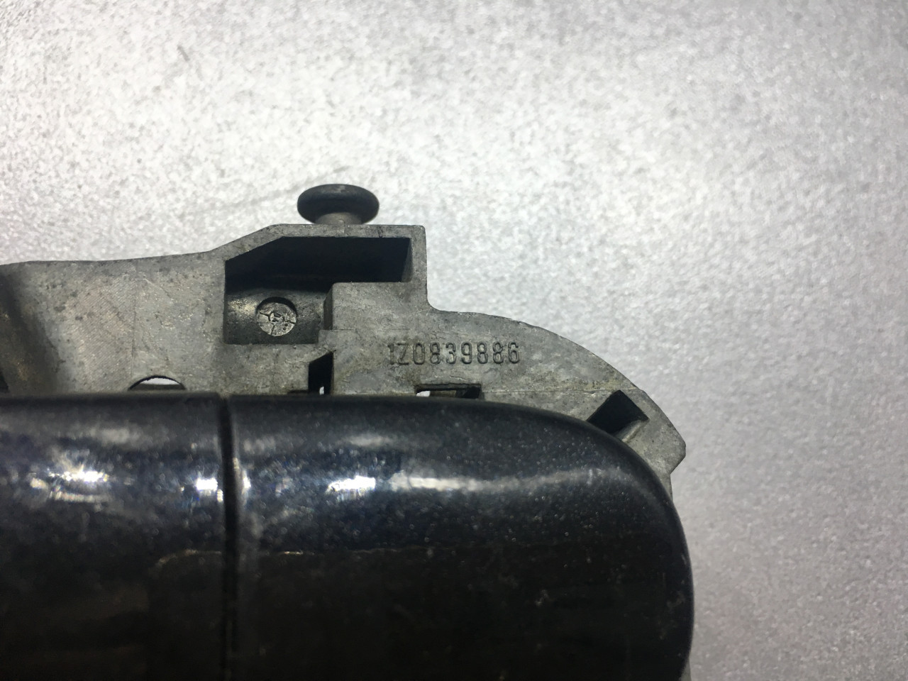 DIJELOVI RUCKA VRATA VW GOLF 5 > 03-08 1Z0839886