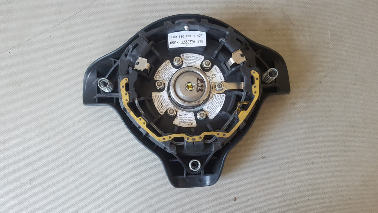 DIJELOVI AIRBAG VOLANA VW POLO > 01-05 6XO880201D