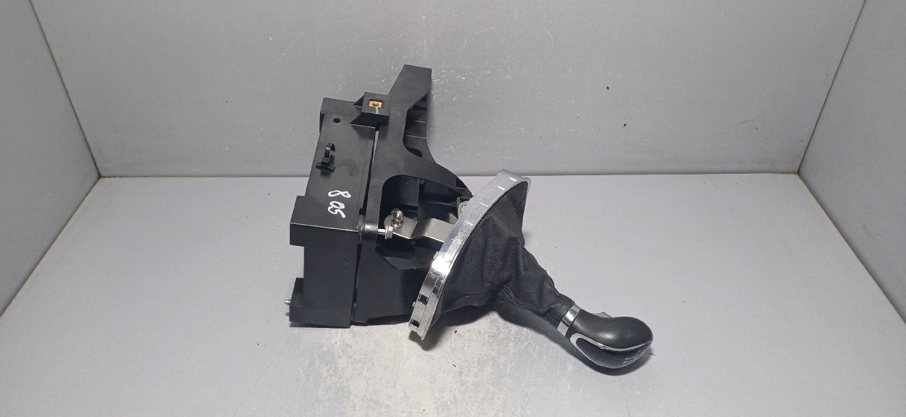 DIJELOVI SALTEBLA OPEL INSIGNIA > 09-13 55563840