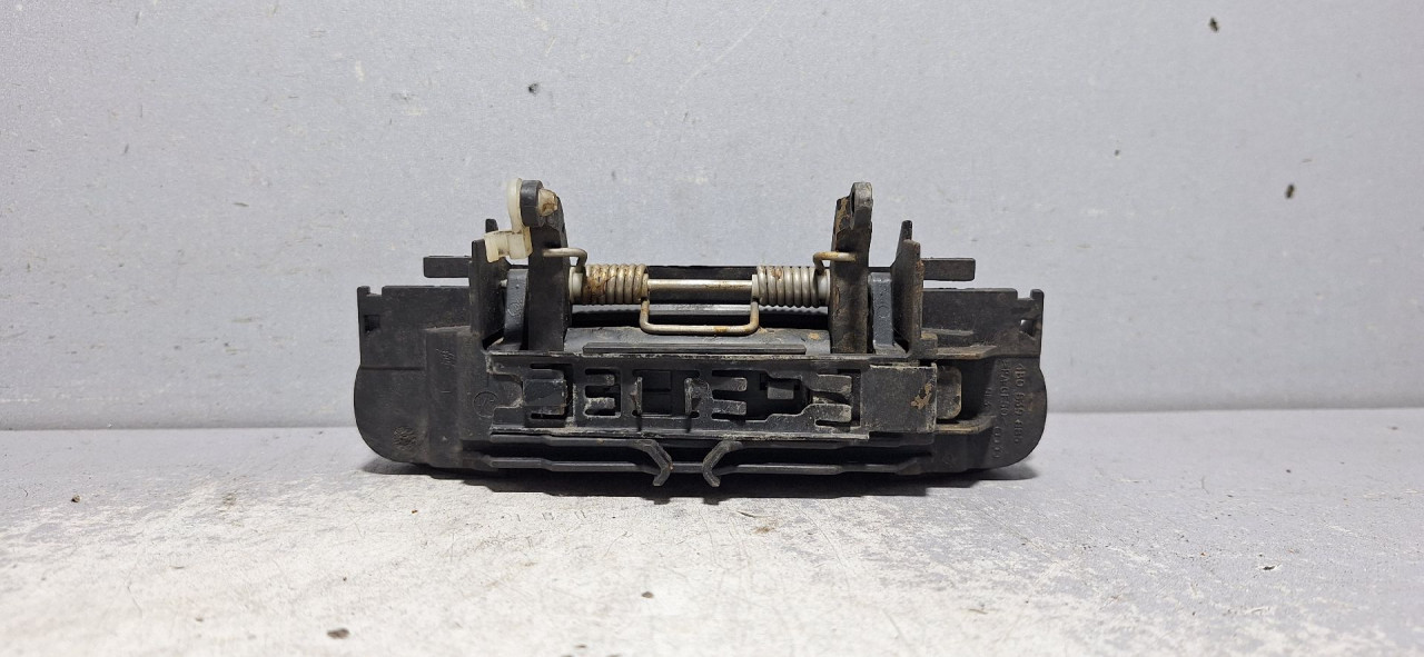 DIJELOVI RUCKA VRATA AUDI A3 > 03-08 2.0 4B0839885