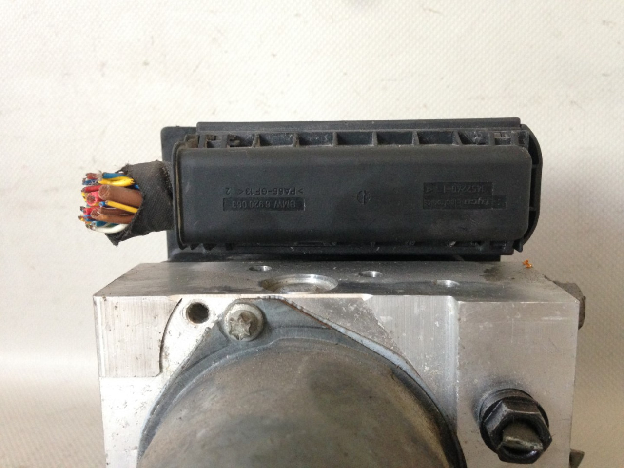 ABS ELEKTRONIKA BMW SERIJA 5 (E60/E61) > 03-07 67689060