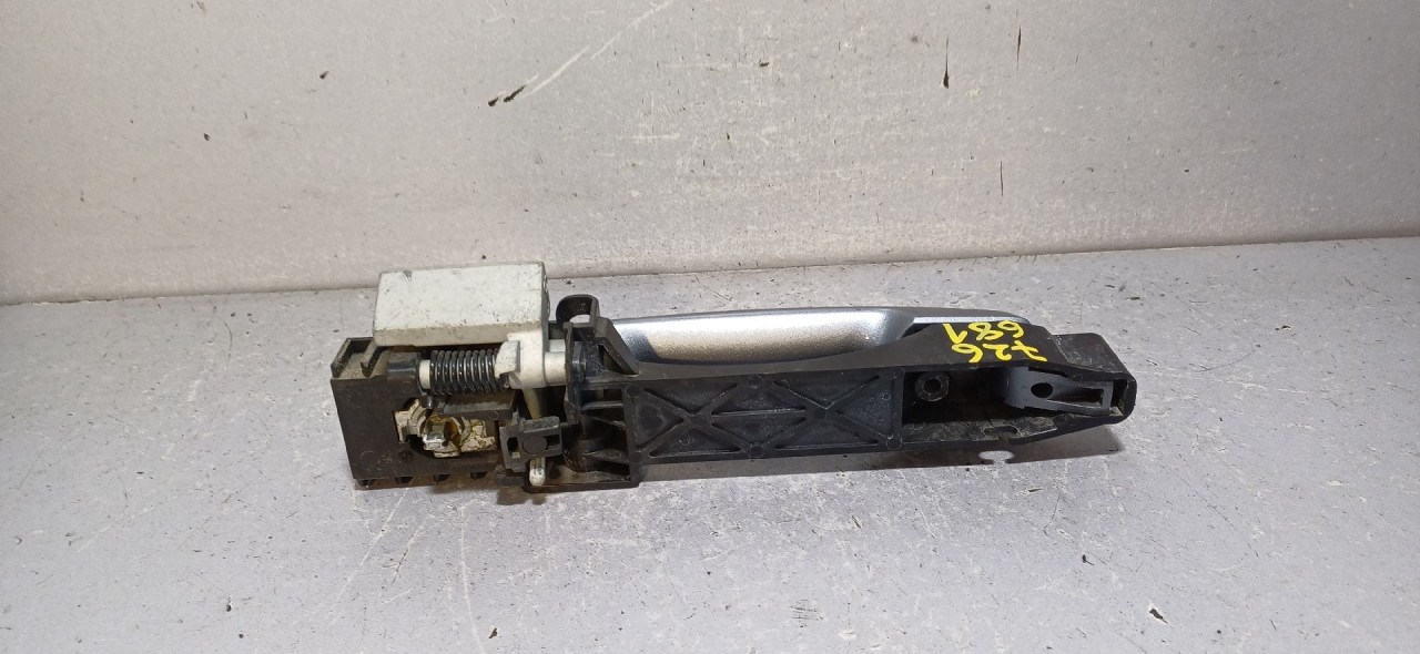 RUCKA VRATA NISSAN QASHQAI > 10-13 80611EBJ0B