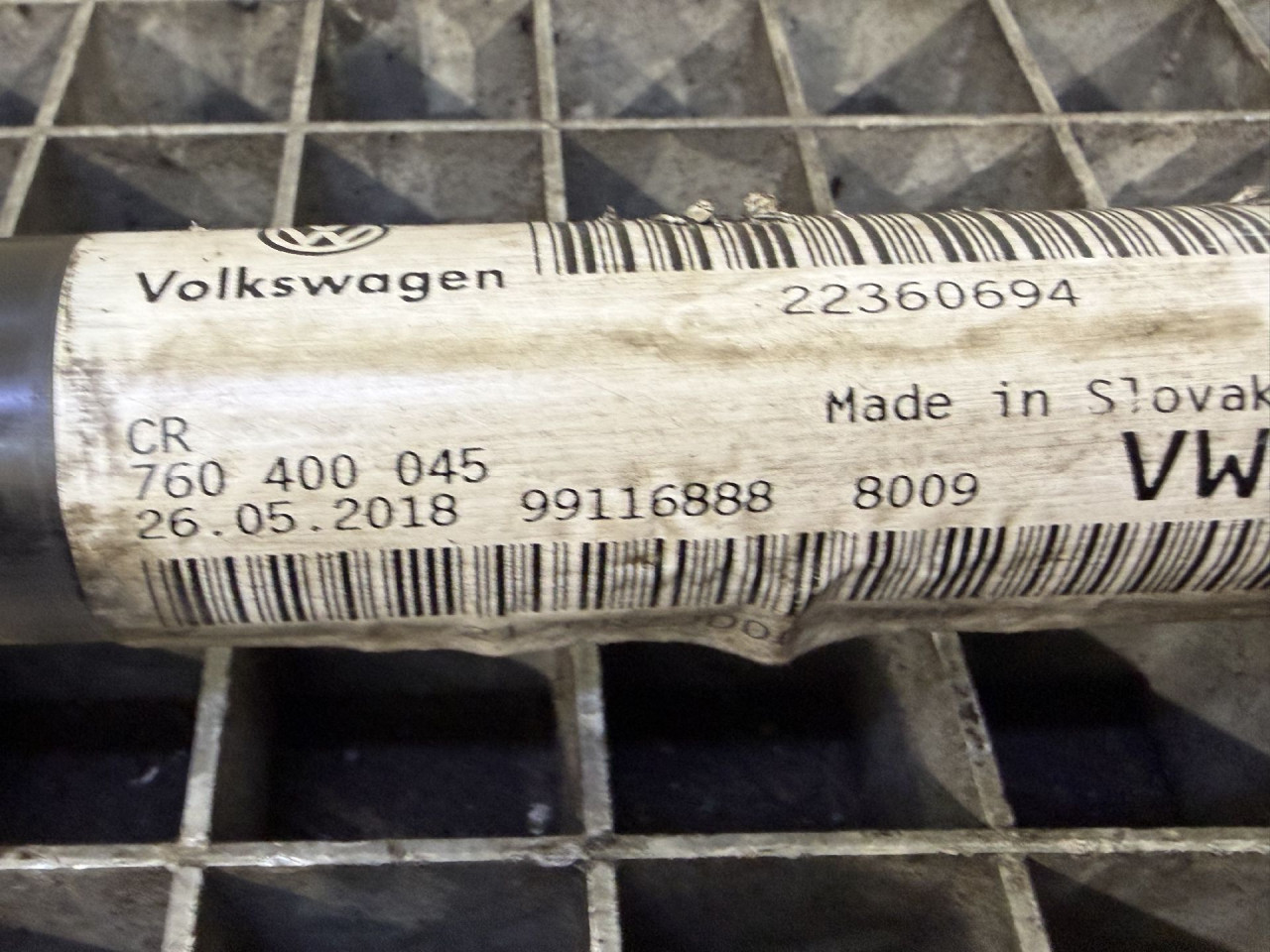 DIJELOVI BALANS STANGA VW TOUAREG > 18- 3.0 4M0411305B