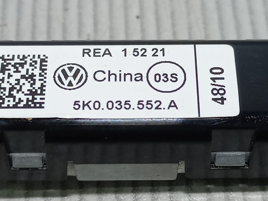 DIJELOVI ANTENA VW GOLF 6 > 08-12 5K0035552A
