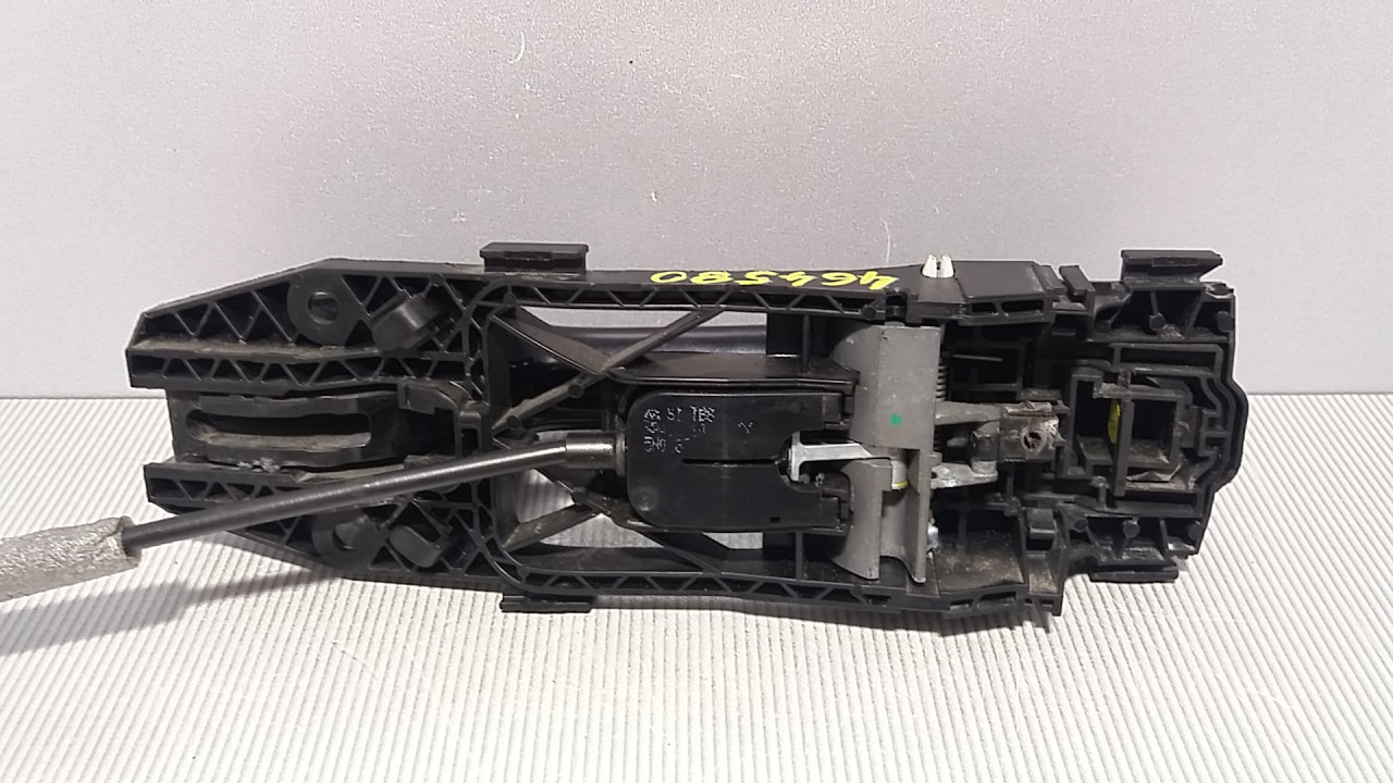 DIJELOVI RUCKA VRATA VW GOLF 7 > 12-16 5N0839885H