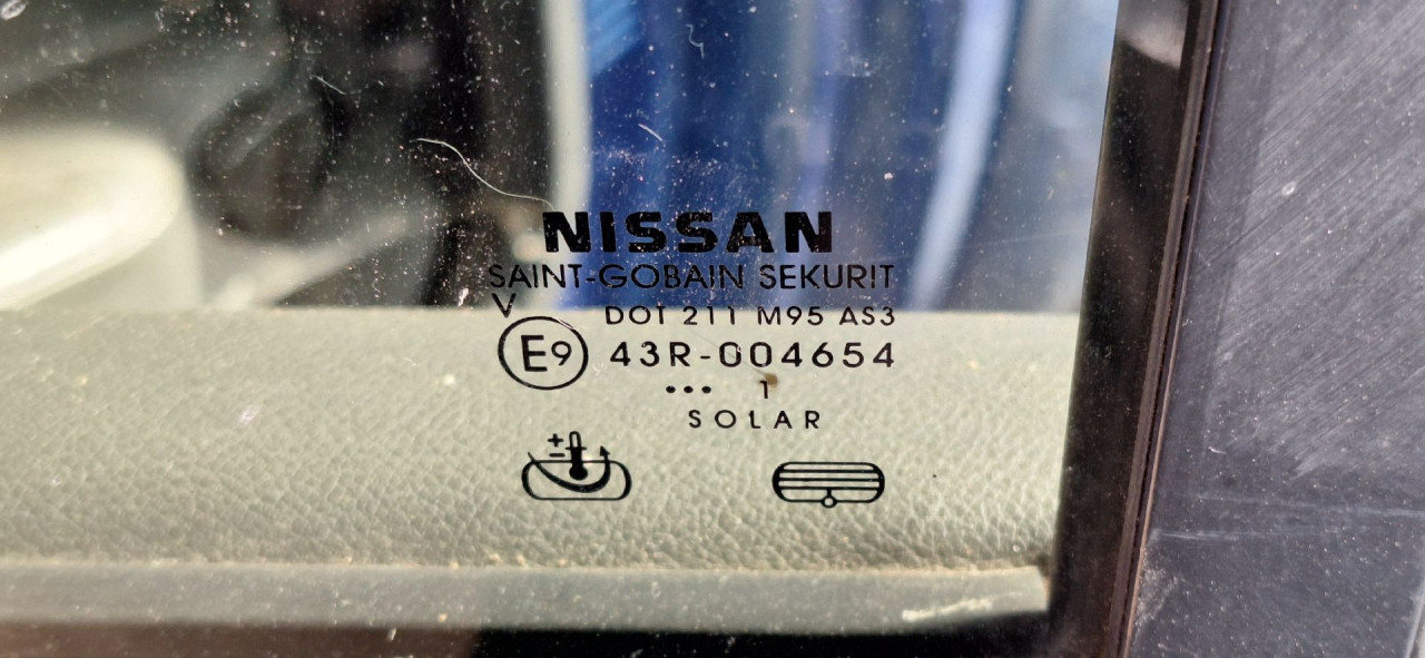 DIJELOVI STAKLO NISSAN NAVARA PATHFINDER > 10-15