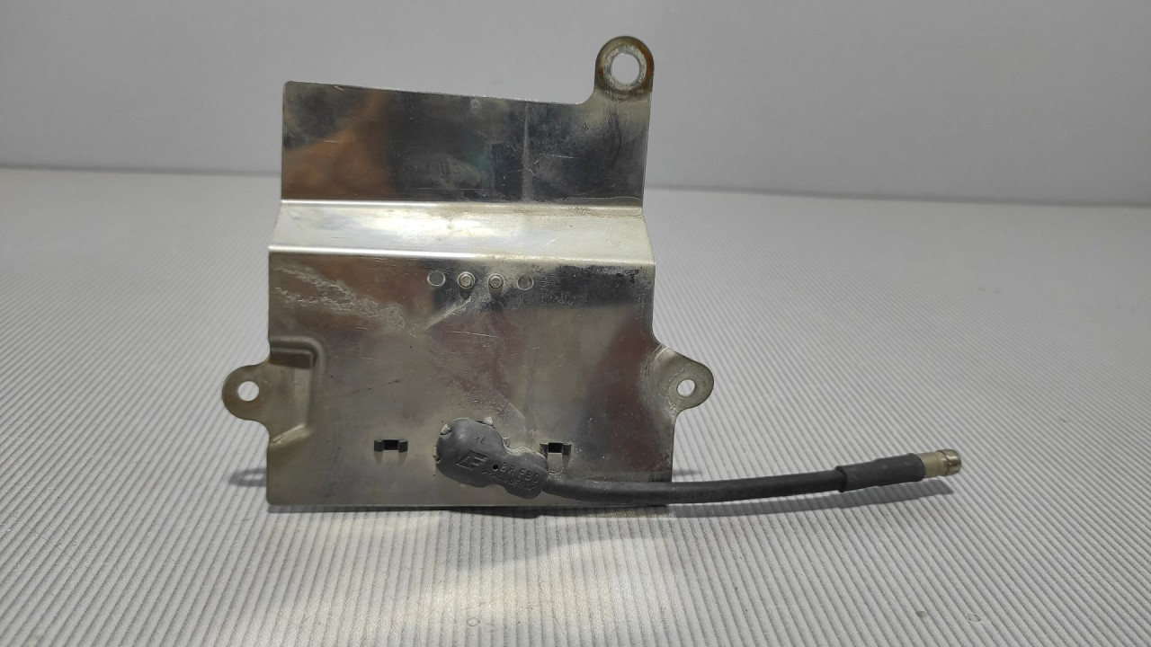 DIJELOVI ANTENA PORSCHE CAYENNE > 03-06 7L5035507