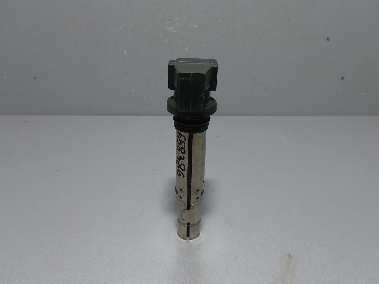 DIJELOVI BOMBINA VW PASSAT B6 > 05-10 036905715F