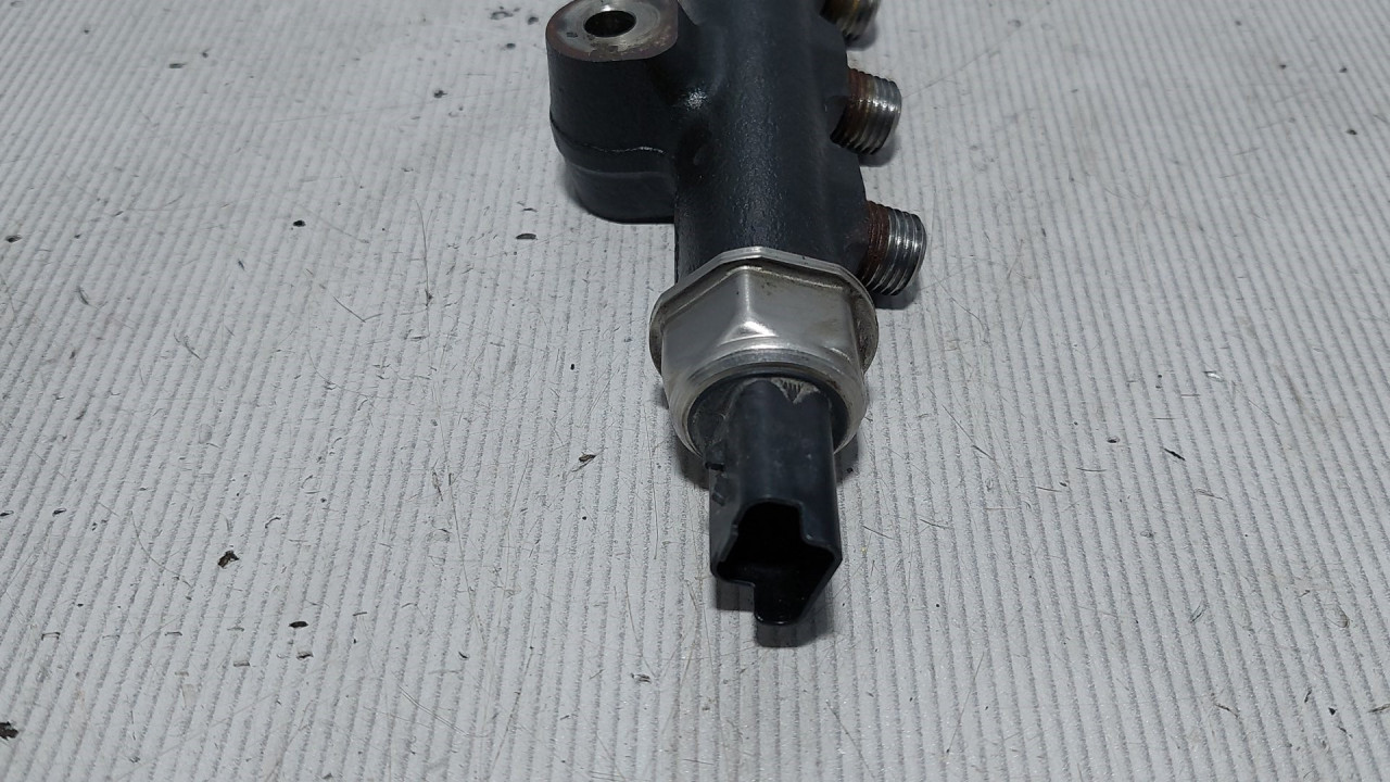 SENZOR PRITISKA GORIVA PEUGEOT 208 > 12-15 9670076780
