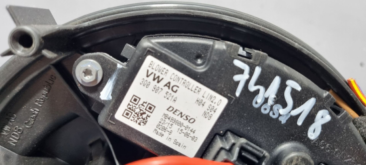 ELEKTRONIKA REOSTAT VW PASSAT B8 > 14- 3Q0907521A