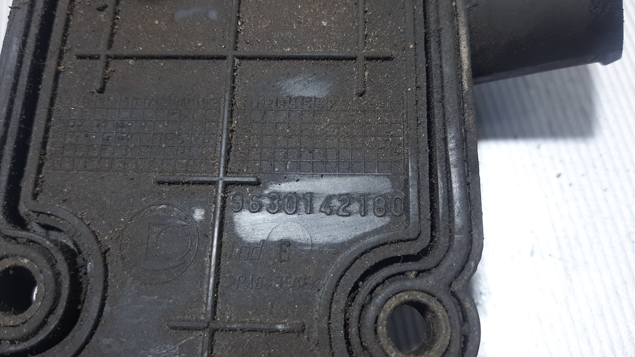 DIJELOVI DEKLO PEUGEOT 307 > 01-05 9630142180