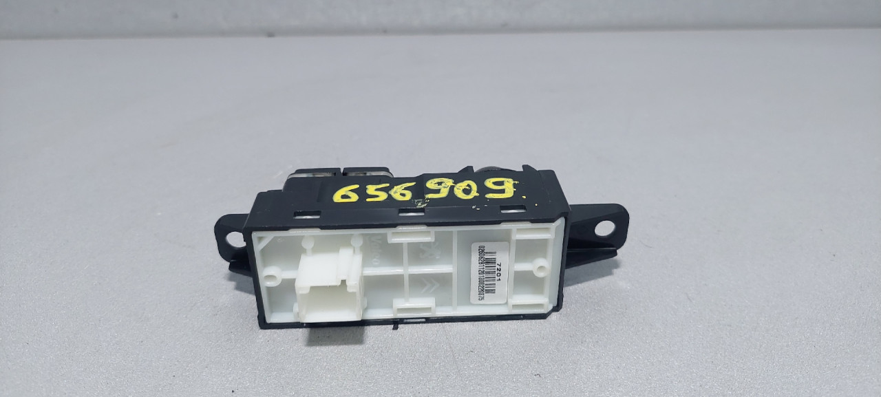 DIJELOVI PREKIDAC PEUGEOT 208 > 12-15 96758773XU