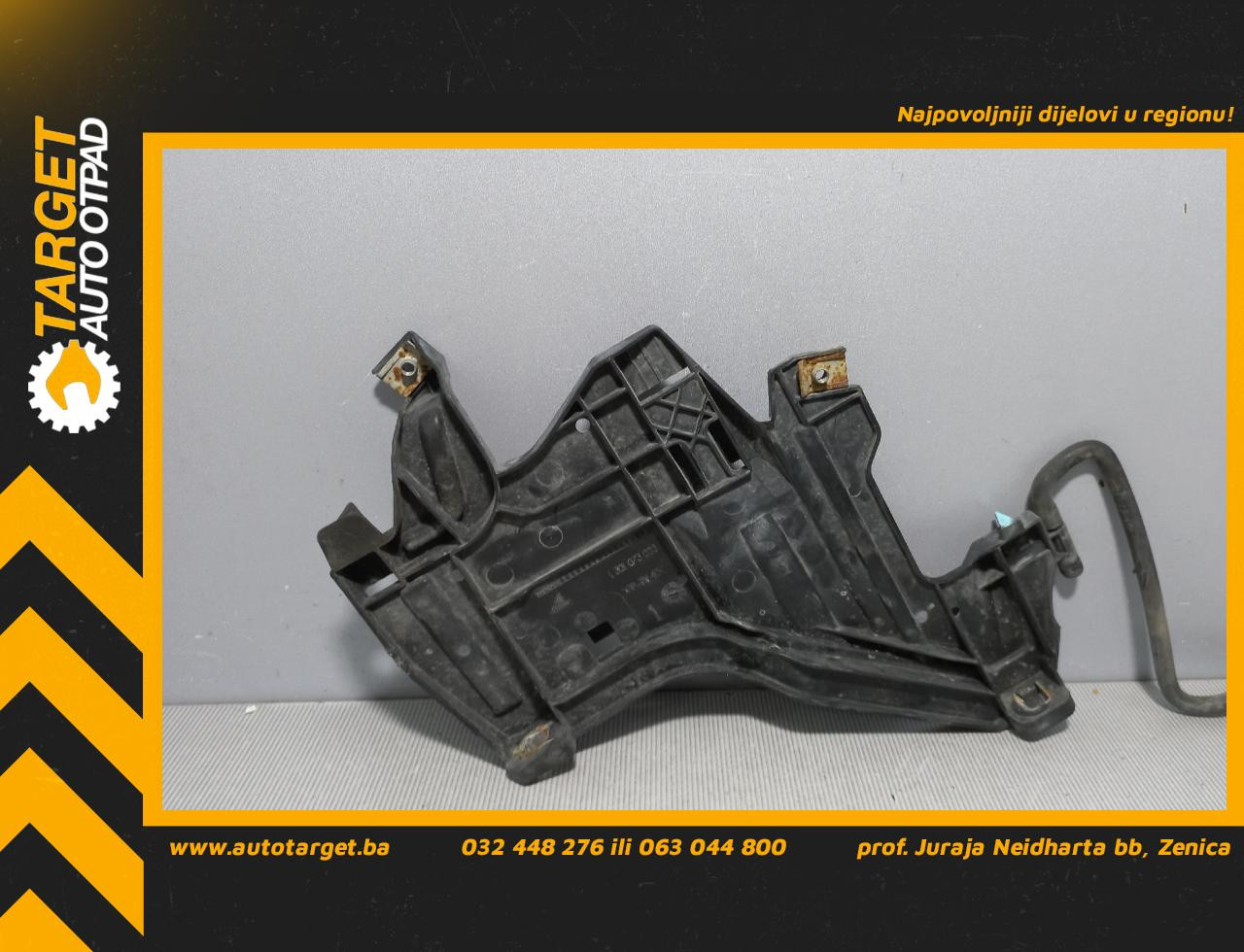 DIJELOVI NOSAC FARA AUDI A4 (B8) > 07-11 1301073033