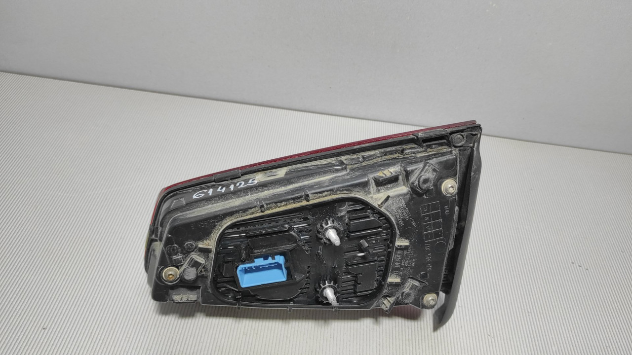 DIJELOVI STOP SVJETLO VW PASSAT B8 > 14- 3G9945307