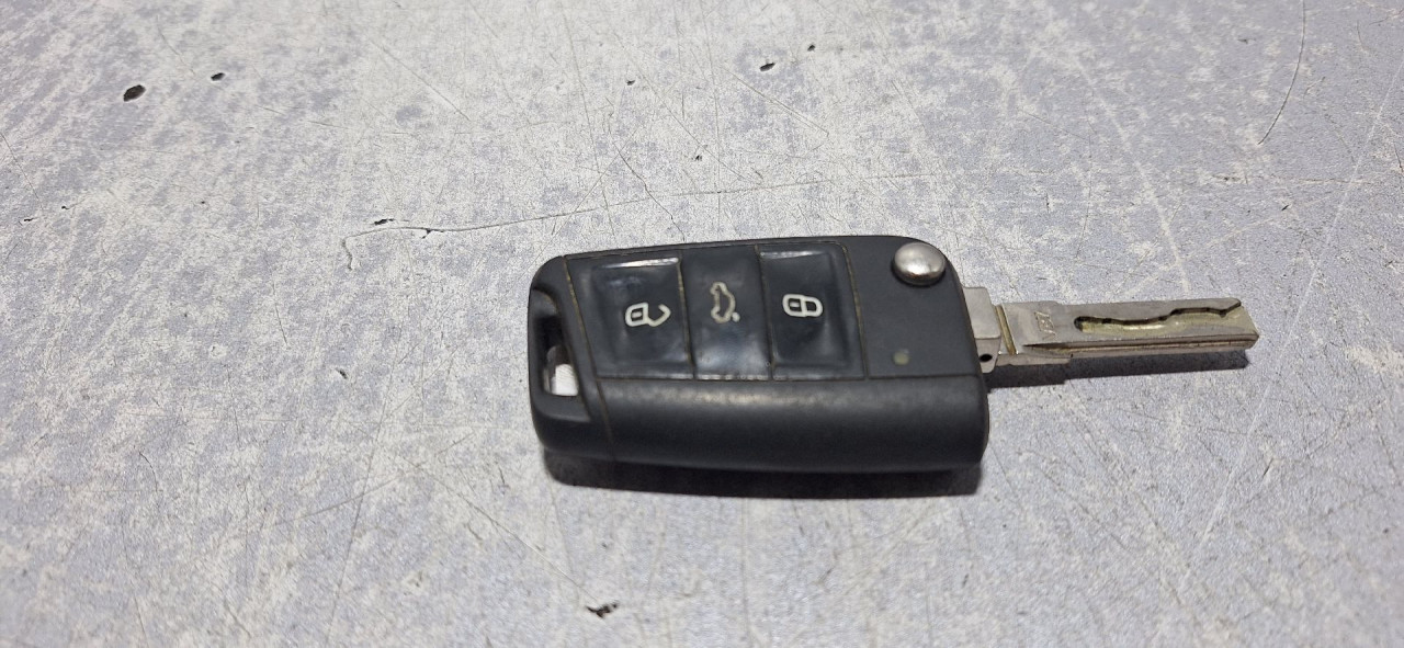 DIJELOVI KLJUC VW GOLF 7 SW > 13-